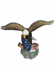 Load image into Gallery viewer, Eagle carrying American Flag