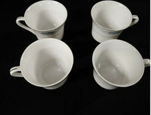 Load image into Gallery viewer, Style House Corsage Fine China