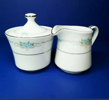 Load image into Gallery viewer, Style House Corsage Fine China