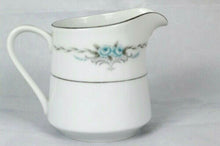 Load image into Gallery viewer, Style House Corsage Fine China