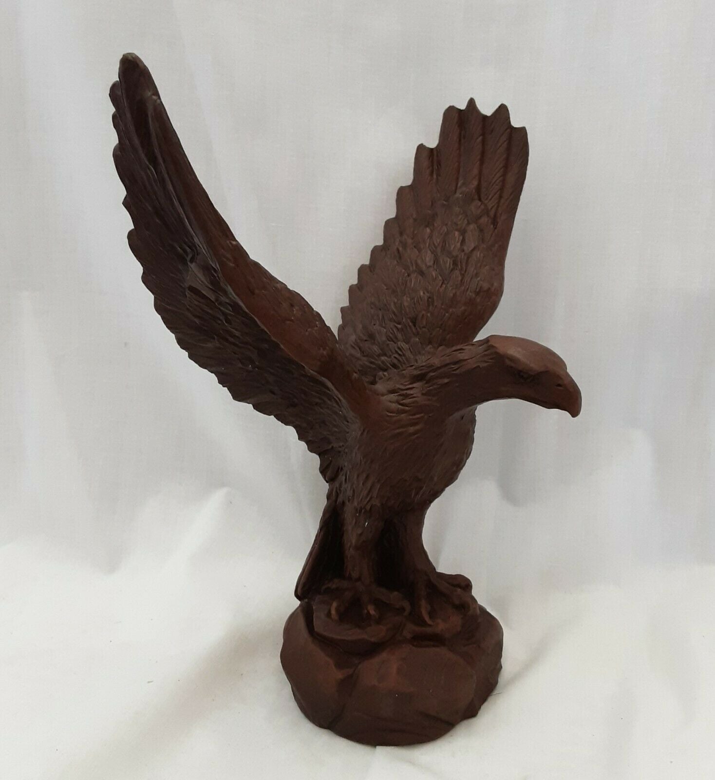Vintage Eagle, By Red Mill Mfg USA, Pecan Shells/Resin * 1987